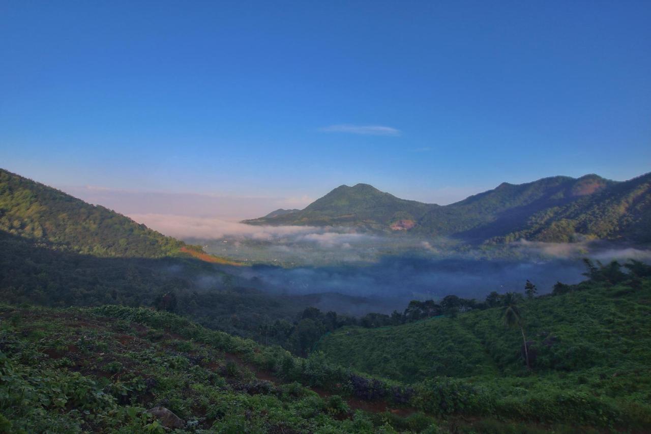 Nexstay Grand Chaliyar Resort Edavanna Exteriör bild